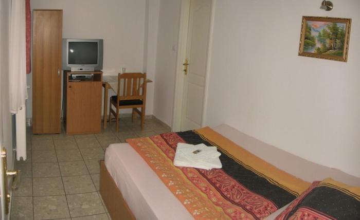 Nadix Panzio Debrecen Room photo