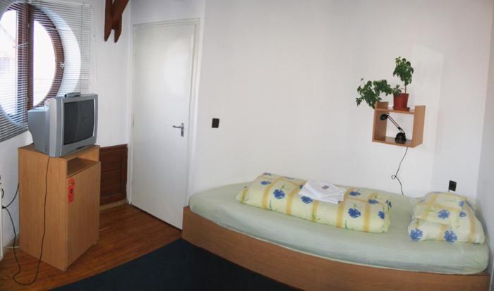 Nadix Panzio Debrecen Room photo